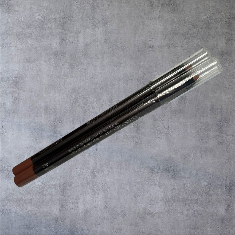 CoverGirl LipPerfection Lipliner Womens 2PK 210 Seduce Brown New Sealed‎ Pencil
